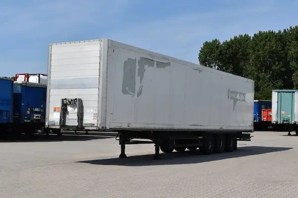 Box trailer